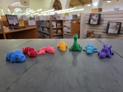 7 Dinosaur figurines